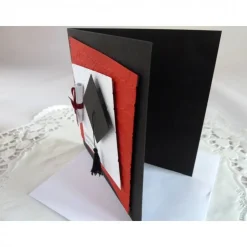 Glückwunschkarte zum Bachelor, mit Doktorhut und Schriftrolle