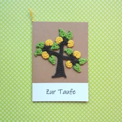 Glückwunschkarte zur Taufe oder Geburt mit Lebensbaum gehäkelt mit Wunschtext