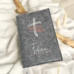 Gotteslob-Hülle aus Filz *Kreuz & Fische* | personalisiert mit Namen | mehrere Farben