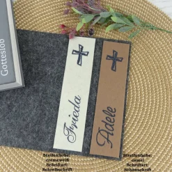 Gotteslobhülle aus grauem Filz mit Namen – Individuelle Bibelhülle zur Kommunion & Konfirmation