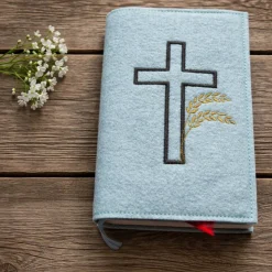 Gotteslobhülle aus Wollfilz mit Kreuzsymbol und Ähre – handgemacht | Schutz für Gotteslob | Kommunion / Kirche