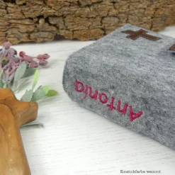 Gotteslobhülle Filz grau mit Kork, personalisiert – Bibelhülle & Gesangbuchhülle als Geschenk zur Kommunion, Konfirmation, Firmung