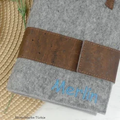 Gotteslobhülle Filz grau personalisiert – Bibelhülle mit Kork, Geschenk zur Konfirmation & Erstkommunion