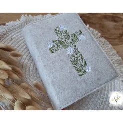 Gotteslobhülle Filz  Kommunion 2025 personalisierbar Regenbogen 