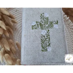 Gotteslobhülle Filz  Kommunion 2025 personalisierbar Regenbogen 