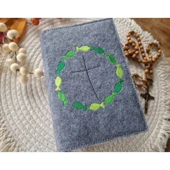 Gotteslobhülle Filz Kommunion 2025 kommt her und esst! personalisierbar Einband Handgemachte Filzhülle Fische grün