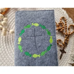 Gotteslobhülle Filz Kommunion 2025 kommt her und esst! personalisierbar Einband Handgemachte Filzhülle Fische grün