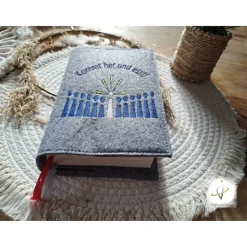 Gotteslobhülle Filz  Kommunion 2025 personalisierbar Jesus mit Kindern blau 