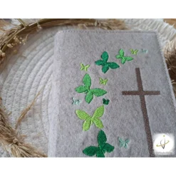 Gotteslobhülle Filz  Kommunion 2025 personalisierbar Schmetterlinge grün 