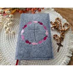 Gotteslobhülle Filz Kommunion 2025 kommt her und esst! personalisierbar Einband Handgemachte Filzhülle Fische pink