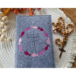 Gotteslobhülle Filz Kommunion 2025 kommt her und esst! personalisierbar Einband Handgemachte Filzhülle Fische pink