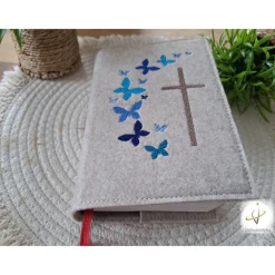 Gotteslobhülle Filz  Kommunion 2025 personalisierbar Schmetterlinge blau "Kommt her und esst!" Einband