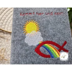 Gotteslobhülle Filz  Kommunion 2025 personalisierbar Jesus mit Kindern 