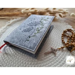 Gotteslobhülle Filz Pusteblume Kommunion 2025 personalisierbarPusteblume kommt her und esst Erstkommunion