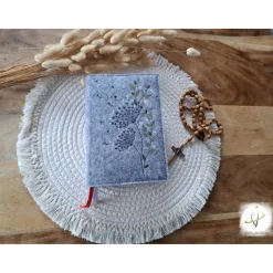 Gotteslobhülle Filz Pusteblume Kommunion 2025 personalisierbarPusteblume kommt her und esst Erstkommunion