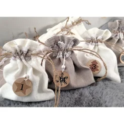 Große befüllbare Adventskalendersäckchen aus Leinen in Beige & Taupe – XXL Adventskalender zum Selbstbefüllen