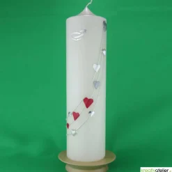 Große Hochzeitskerze Herzreigen in Elfenbein mit silbernen Herzen und Eheringen, personalisierbar, edle Hochzeitsdeko