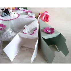 Große Hochzeitstorte/Schachteltorte 26 cm Ø, zur Hochzeit/Geldgeschenk in grau/weiß/pink mit Schmetterlingen und Bl&