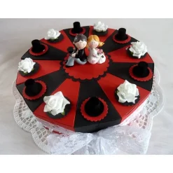Große Schachteltorte Hochzeitstorte Geldgeschenktorte zur Hochzeit Geldgeschenk in Rot/Schwarz