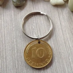 Groschen Schlüsselanhänger – Original 10 Pfennig Münze als Retro Geschenk