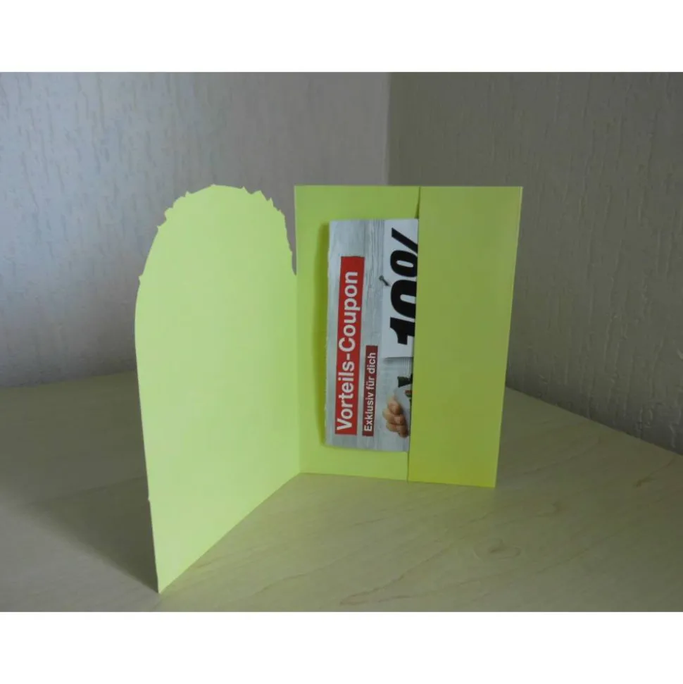 Grußkarte Geburtstag 3D Fledermaus am Rosenbogen – Humorvolle Gutscheinkarte & Geldkarte Unikat