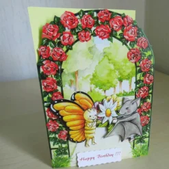 Grußkarte Geburtstag 3D Fledermaus am Rosenbogen – Humorvolle Gutscheinkarte & Geldkarte Unikat