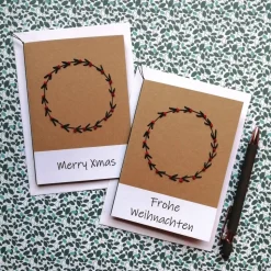 Grußkarte Weihnachtskranz gestickt mit Wunschtext