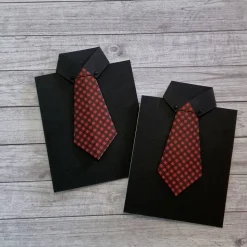 Grußkarten / Glückwunschkarten zu verschiedensten Anlässen, „Hemd mit Krawatte“ Einladung zum Geburtstag, Handarbeit