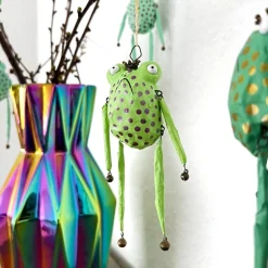 Grumpy Frog. Da wird Ostern wird garantiert mürrisch! Osterdeko, hängender Frosch