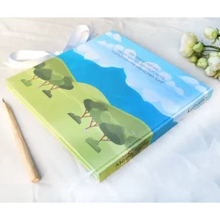 Gästebuch & Album zur Taufe mit Wolken im Aquarell in Hellblau personalsiert mit Name; blanko o. mit Fragen