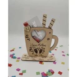 Gutschein Aufsteller aus Holz – Personalisiertes Geldgeschenk zum Geburtstag & Jubiläum