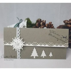 Gutschein- oder Geldgeschenkverpackung Grün-Weiß mit Christbäumen aus Kraftpapier