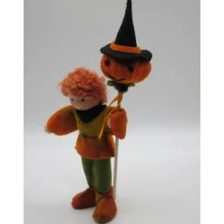 Halloween Junge mit Kürbis - Jahreszeitentisch - Blumenkinder - Herbst - Waldorf - Art.Nr. HE4