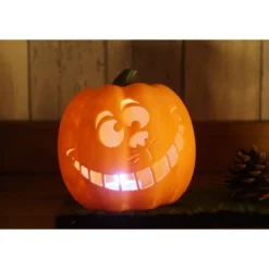 Halloween Kürbis Laterne mit Gesicht