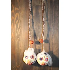 Halloweendeko KUGELMUMIEN – Handgemachte Mumien aus Kunststoffkugeln für Deine Halloweenparty