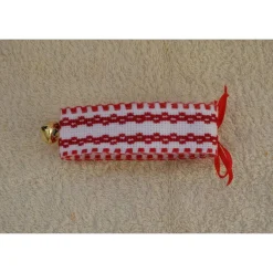 Halsband für Osterlamm Aidastoff bestickt, Kreuzstich rot weiß