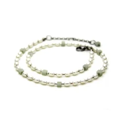 Halskette in Weiß aus Süßwasserzuchtperlen sowie Amazonit-Würfelchen in Lindgrün, auch als Brautschmuck, Accessoire