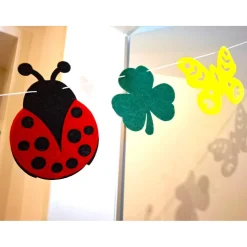 Handgefertigte Frühling/Sommer Girlande aus Filz/Kinderzimmer Dekoration Langlebig