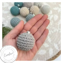 Handgefertigte gehäkelte Christbaumkugeln 10er-Set – nachhaltiger Weihnachtsschmuck Grau Creme Patina bruchsicher