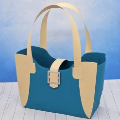 Handgefertigte Geschenkbox „Tasche in Petrol & Beige“ – aus 300 g/m² Fotokarton, stilvolle Verpackung mit Klettverschlus