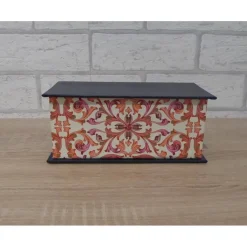 Handgefertigte Geschenkverpackung aus Pappe, Papier und Buchleinen - blau-pink-weiß-gold