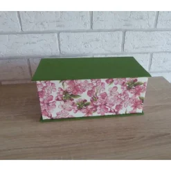 Handgefertigte Geschenkverpackung aus Pappe, Papier und Buchleinen - Kirschblüten