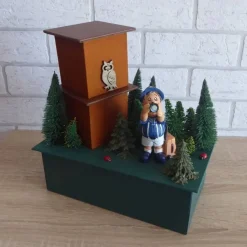 Handgefertigte Geschenkverpackung / Schachtel aus Pappe, Papier und Buchleinen - Waldspaziergang - Urlaub