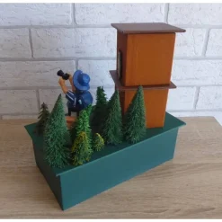 Handgefertigte Geschenkverpackung / Schachtel aus Pappe, Papier und Buchleinen - Waldspaziergang - Urlaub