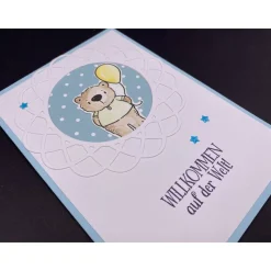 Handgefertigte Glückwunschkarte zur Geburt Junge Baby "Bär im Kreis" hellblau