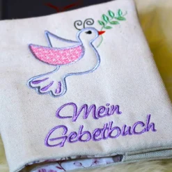 Handgefertigte Gotteslobhüllen – ein besonderes Geschenk zur Erstkommunion