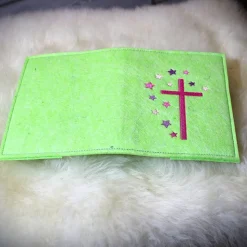 Handgefertigte Gotteslobhüllen – ein besonderes Geschenk zur Erstkommunion