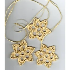 Handgefertigte Häkelsterne – 7er Set Weihnachtssterne/Schneesterne in Vanille – Baumbehang & Deko