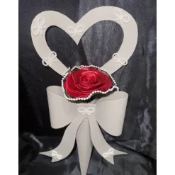 Handgefertigte Satinrose – Einzelstück