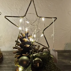 Handgefertigte Weihnachtsdeko, 2 x beleuchteter Stern aus Aluminiumdraht
